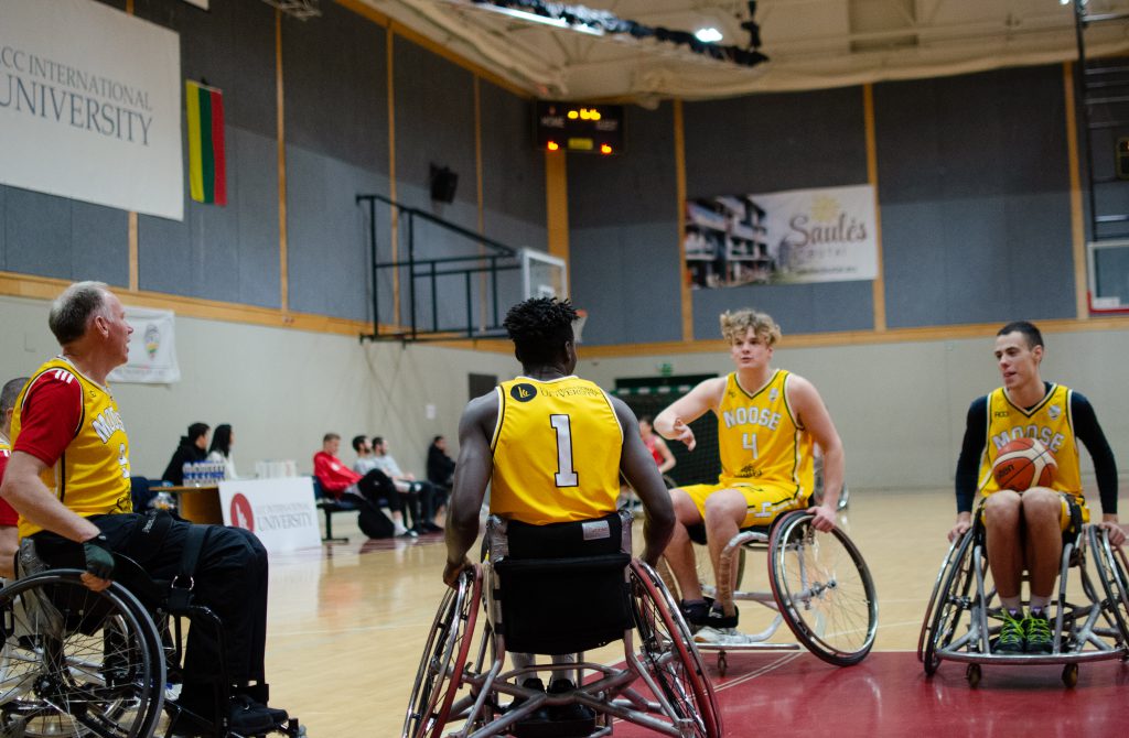 Klaipėdoje – krepšinio kova neįgaliųjų vežimėliuose
